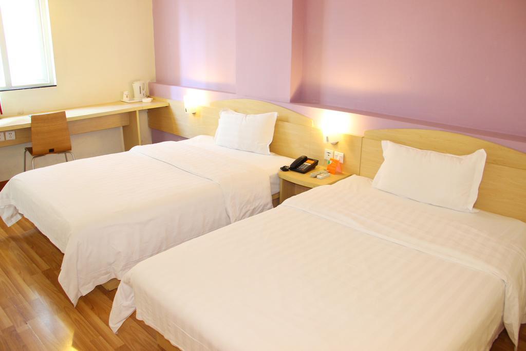 7Days Inn Zhongshan People'S Hospital Holiday Square Exterior photo