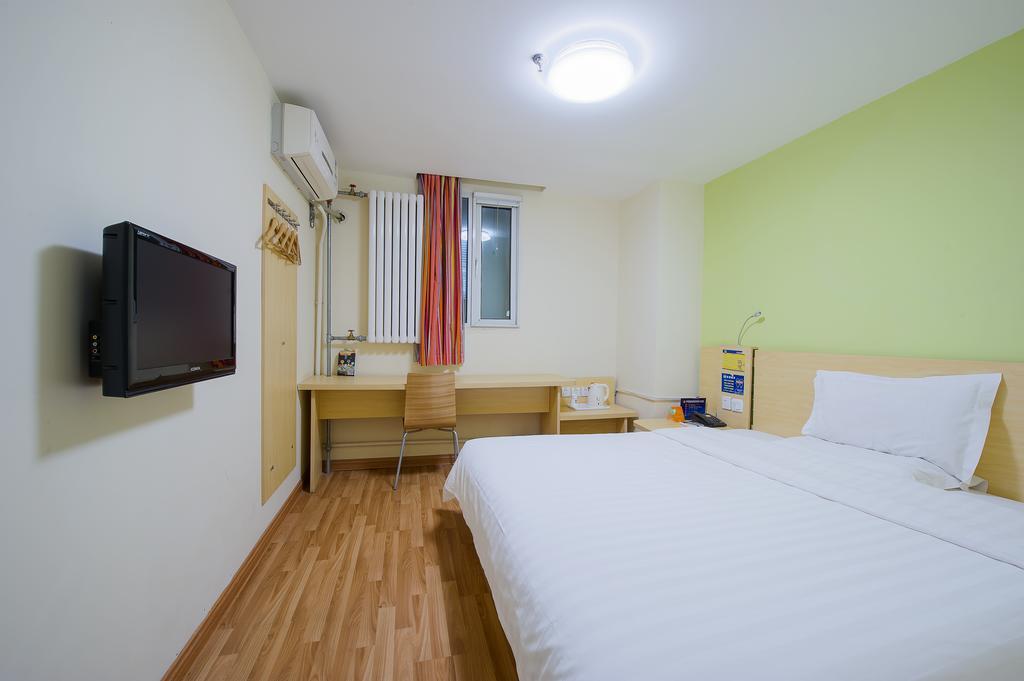 7Days Inn Zhongshan People'S Hospital Holiday Square Exterior photo