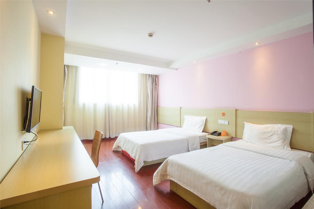 7Days Inn Zhongshan People'S Hospital Holiday Square Exterior photo